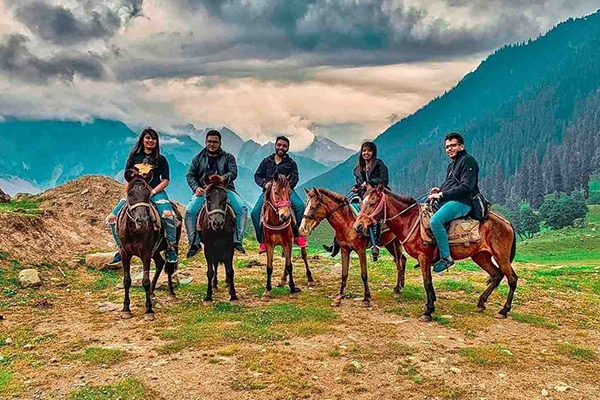 Kashmir Group Tour Package.